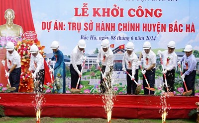 Lễ khởi công trụ sở hành chính huyện Bắc Hà. Ảnh: Cổng thông tin Lào Cai
