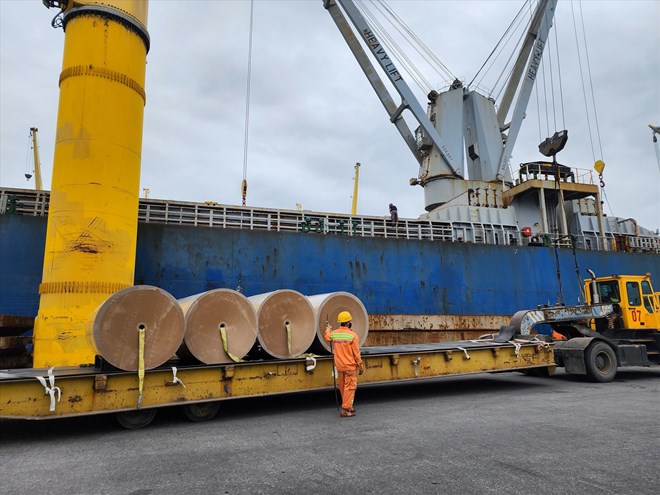 Ngành logistics Việt Nam đứng trước nhiều thách thức, cơ hội trong việc chuyển đổi số. Ảnh: Thùy Trang