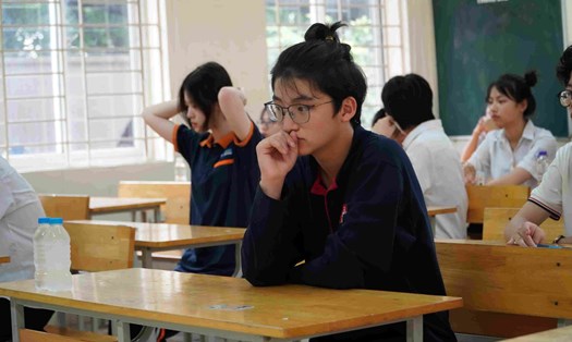 Thí sinh tham dự kỳ thi tuyển sinh vào lớp 10 tại Hà Nội năm học 2024 - 2025. Ảnh: Vân Trang
