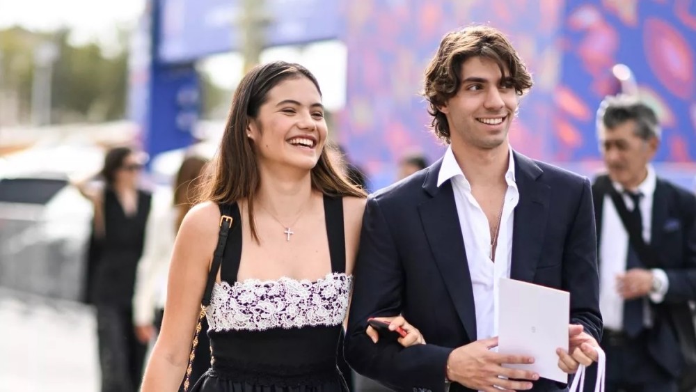 Emma Raducanu và bạn trai Carlo Agostinelli đã chia tay nhau sau hơn 1 năm hẹn hò. Ảnh: Tennis Magazine