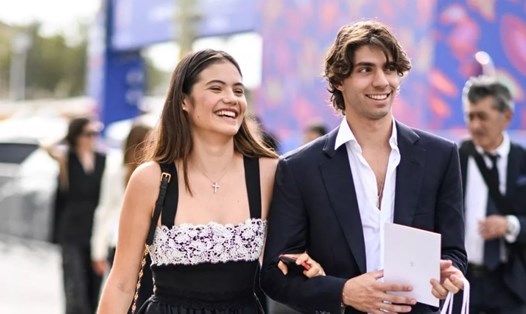 Emma Raducanu và bạn trai Carlo Agostinelli đã chia tay nhau sau hơn 1 năm hẹn hò. Ảnh: Tennis Magazine