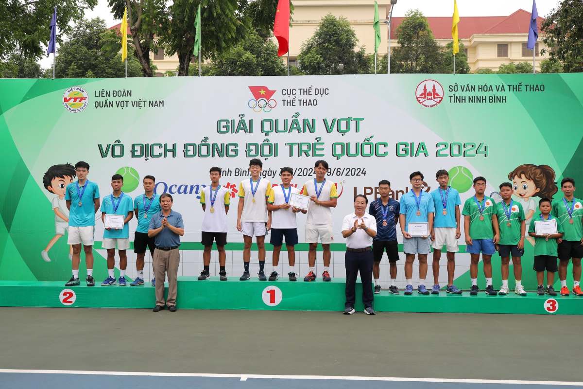 Bế mạc Giải quần vợt đồng đội trẻ quốc gia 2024