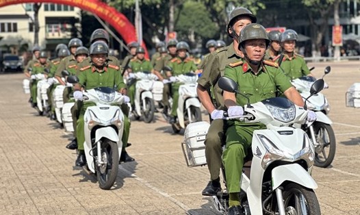 Tỉnh Đắk Lắk chính thức ra mắt lực lượng tham gia bảo vệ an ninh, trật tự cơ sở từ ngày 1.7.2024. Ảnh: Bảo Trung