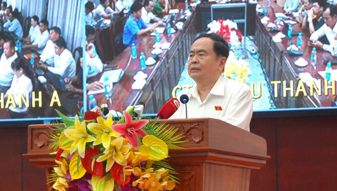 Chủ tịch Quốc hội Trần Thanh Mẫn phải biểu tại buổi tiếp xúc cử tri. Ảnh: Tạ Quang