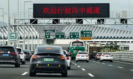 Tuyến đường vượt biển dài 24 km Thâm Quyến – Trung Sơn (Trung Quốc) chính thức thông xe. Ảnh: Xinhua