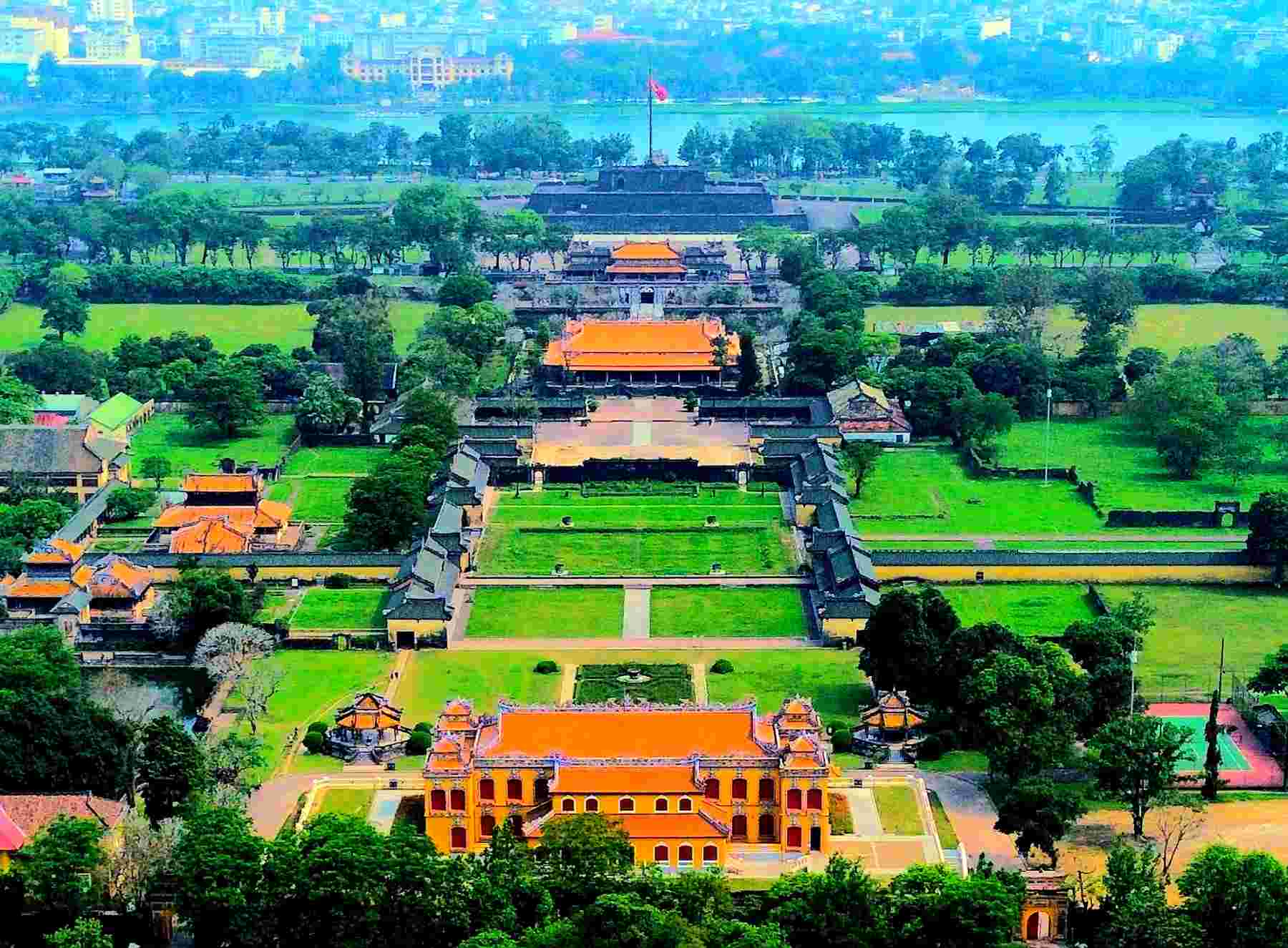 Hoàng thành Huế nhìn từ trên cao. Ảnh: Phúc Đạt.