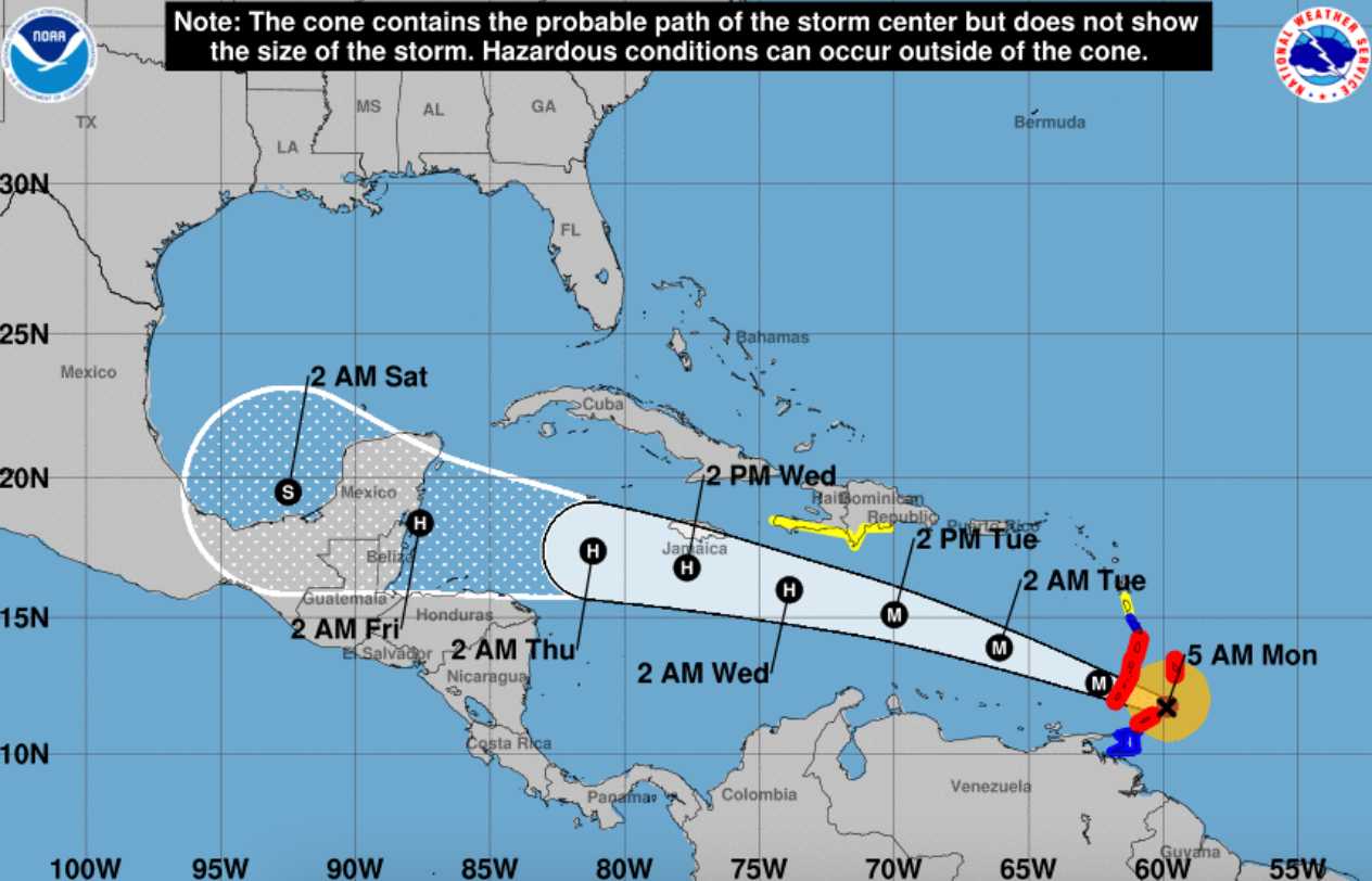 Dự báo đường đi của bão Beryl. Ảnh: NOAA