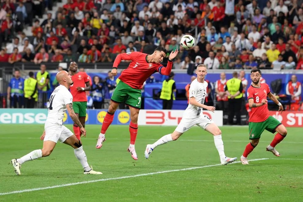 Ronaldo ở rất gần với bàn thắng đầu tiên tại EURO 2024. Ảnh: UEFA