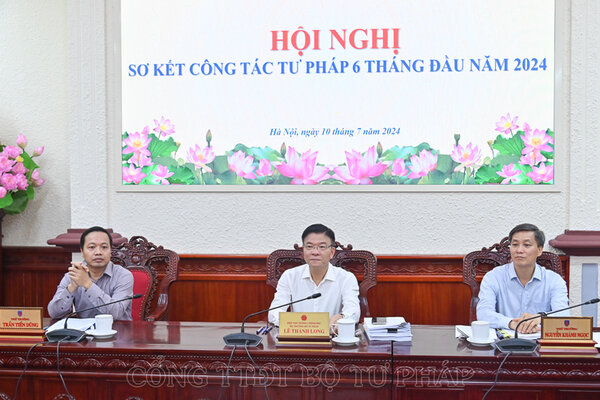 Bộ Tư pháp nêu nhiệm vụ trọng tâm thời gian tới là hoàn thiện hệ thống pháp luật ngăn ngừa tham nhũng, lợi ích nhóm. Ảnh: Bộ Tư pháp