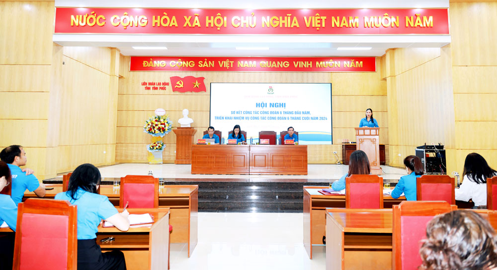 Preliminary conference of Vinh Phuc Provincial Labor Federation. Photo: Tra Huong