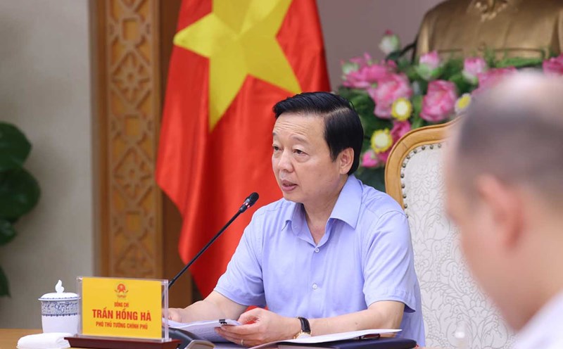 Phó Thủ tướng Chính phủ Trần Hồng Hà chủ trì cuộc họp. Ảnh: VGP