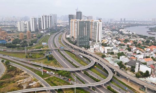 Thời tiết Nam Bộ nắng gián đoạn. Ảnh: Anh Tú