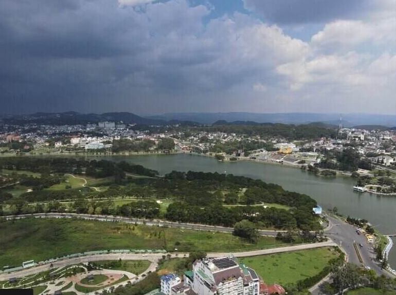 Chỉ số năng lực cạnh tranh cấp tỉnh (PCI) năm 2023 của tỉnh Lâm Đồng giảm mạnh so với năm 2022. Ảnh: Mai Hương