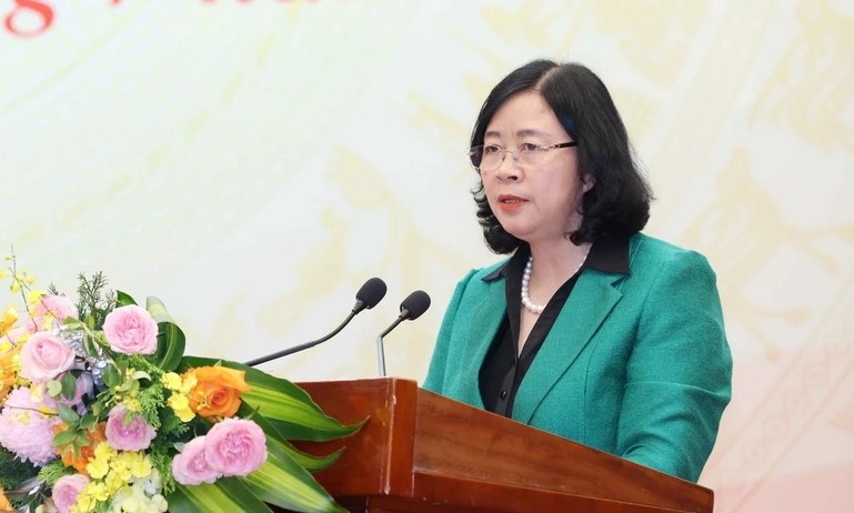 Ủy viên Bộ Chính trị, Bí thư Trung ương Đảng, Trưởng Ban Dân vận Trung ương Bùi Thị Minh Hoài phát biểu tại Hội nghị. Ảnh: Phương Hoa