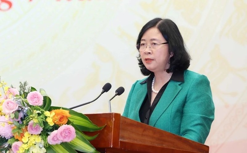 Ủy viên Bộ Chính trị, Bí thư Trung ương Đảng, Trưởng Ban Dân vận Trung ương Bùi Thị Minh Hoài phát biểu tại Hội nghị. Ảnh: Phương Hoa