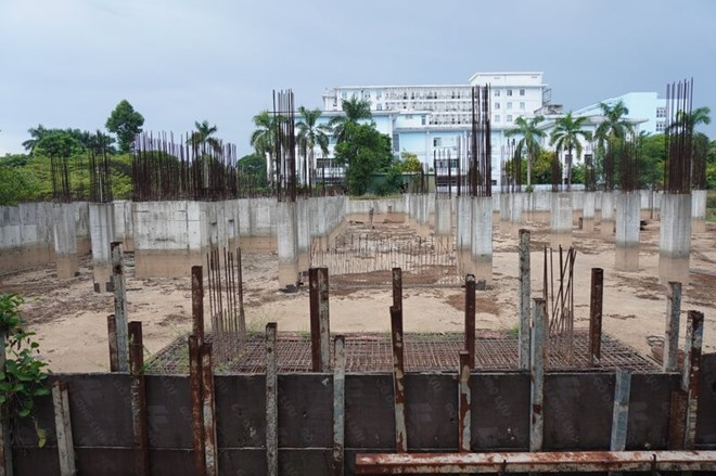 Dự án bệnh viện tư nhân lớn nhất Quảng Ngãi làm xong phần móng rồi dừng