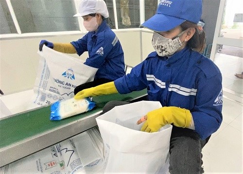 Nhà máy đường An Khê trao thưởng cho sáng kiến của công nhân lao động