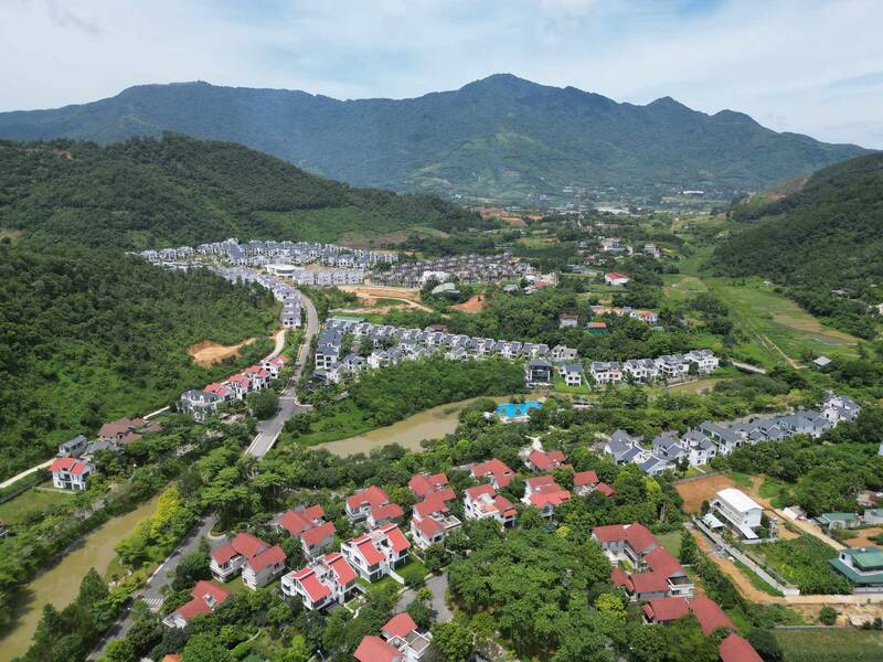 Mua bán đất nền dự án. Ảnh minh họa: Thu Giang