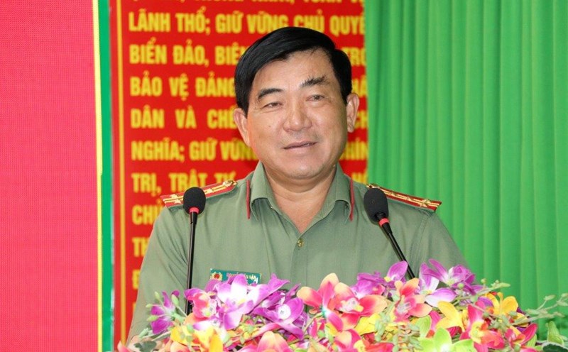 Đại tá Nguyễn Văn Hận - Giám đốc Công an tỉnh Kiên Giang phát biểu chỉ đạo hội nghị. Ảnh: Tiến Dũng