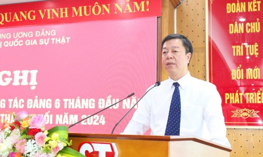 Theo PGS.TS Vũ Trọng Lâm, các cuốn sách của Tổng Bí thư trở thành “cẩm nang” cho cán bộ, đảng viên các ngành, lĩnh vực. Ảnh: T.Vương