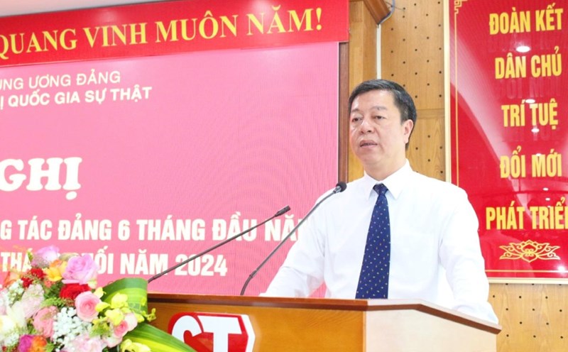 Theo PGS.TS Vũ Trọng Lâm, các cuốn sách của Tổng Bí thư trở thành “cẩm nang” cho cán bộ, đảng viên các ngành, lĩnh vực. Ảnh: T.Vương