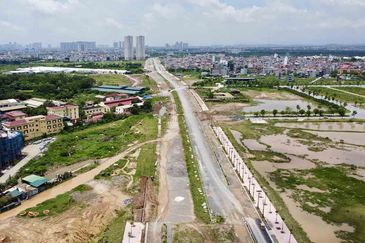 Vành đai 3,5 đoạn qua huyện Hoài Đức, Hà Nội.