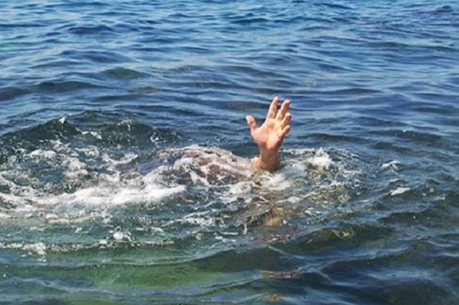 3 em nhỏ ở Lào Cai xuống ao tắm sau khi câu cá dẫn đến bị đuối nước thương tâm. (Ảnh minh họa)
