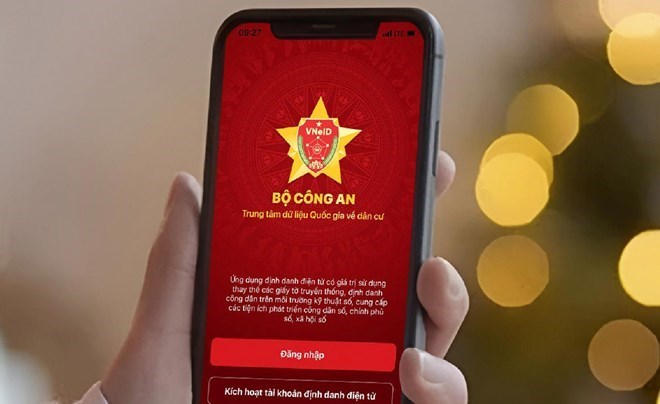 Ứng dụng VNeID cần chạy trên phần mềm IOS13 trở lên. Ảnh: Bộ Công an