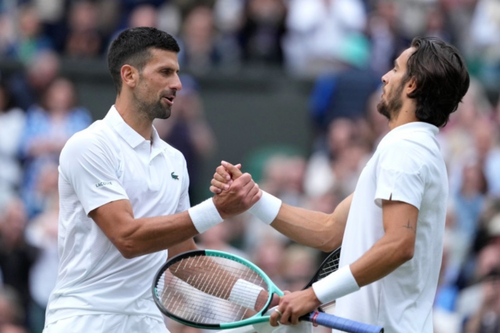 Novak Djokovic easily defeats Lorenzo Musetti in the second semifinal. Photo: Wimbledon