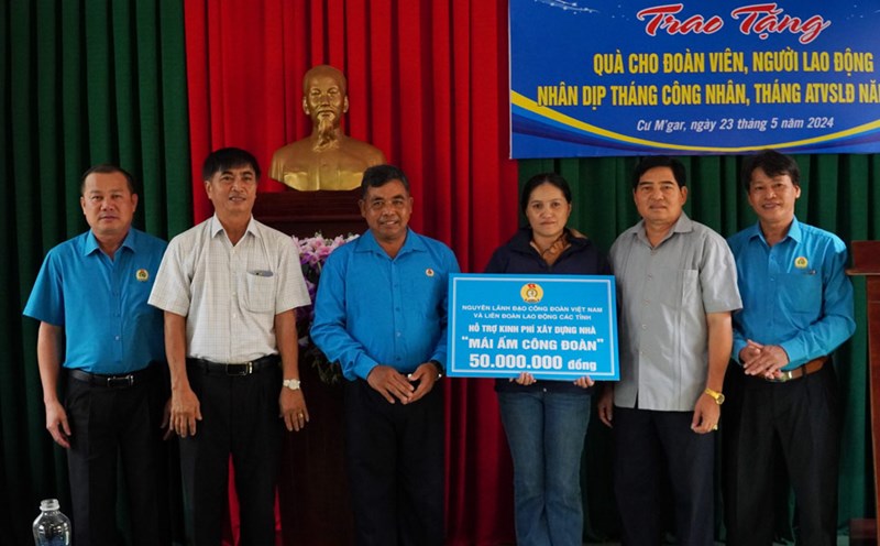 Trong 6 tháng đầu năm 2024, LĐLĐ 5 tỉnh trong vùng Tây Nguyên đã hỗ trợ xây dựng mới và sửa chữa nhà “Mái ấm Công đoàn” cho 111 trường hợp khó khăn. Ảnh: Bảo Trung