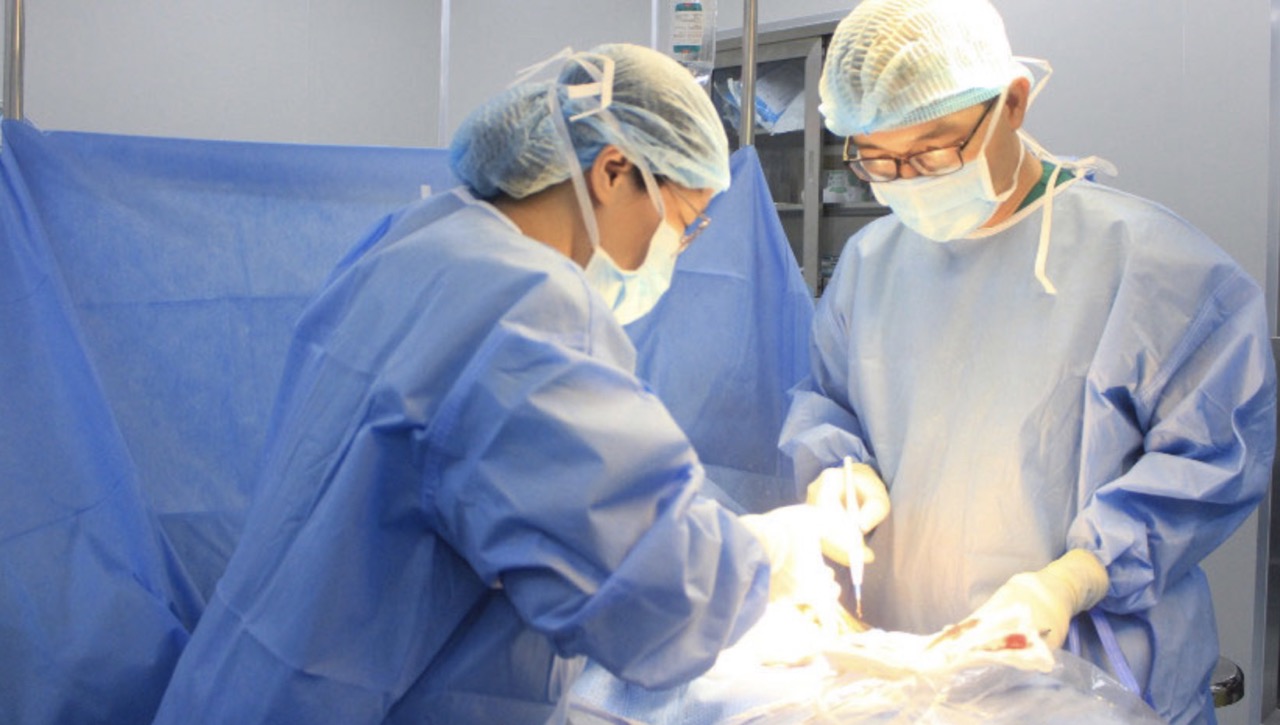 Sản phụ được mổ lấy thai thành công. Ảnh: Phong Lan