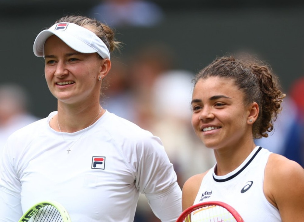 Barbora Krejcikova defeats Jasmine Paolini in the Wimbledon 2024 women's singles final. Photo: Wimbledon