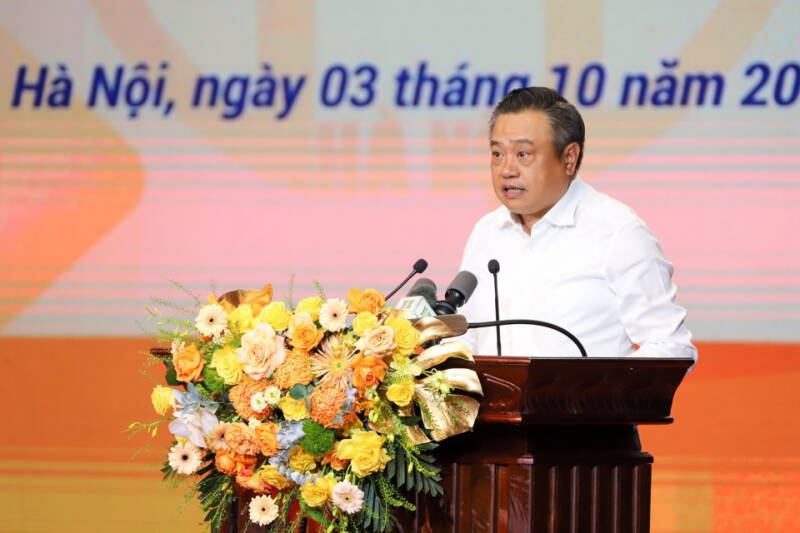 Chu tich UBND TP Ha Noi Tran Sy Thanh phat dong Thang cao diem ''Vi nguoi ngheo'' va an sinh xa hoi TP.Ha Noi nam 2023. Anh: VA