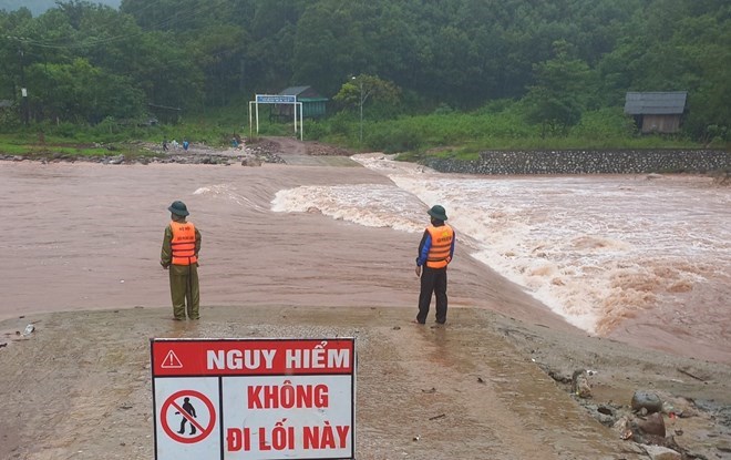 Tại Quảng Bình, mưa lớn thường gây chia cắt ở khu vực miền núi. Ảnh: Lê Phi Long