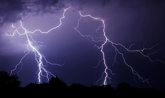 Một người đàn ông ở huyện Mai Châu, tỉnh Hòa Bình bị sét đánh tử vong. Ảnh minh họa