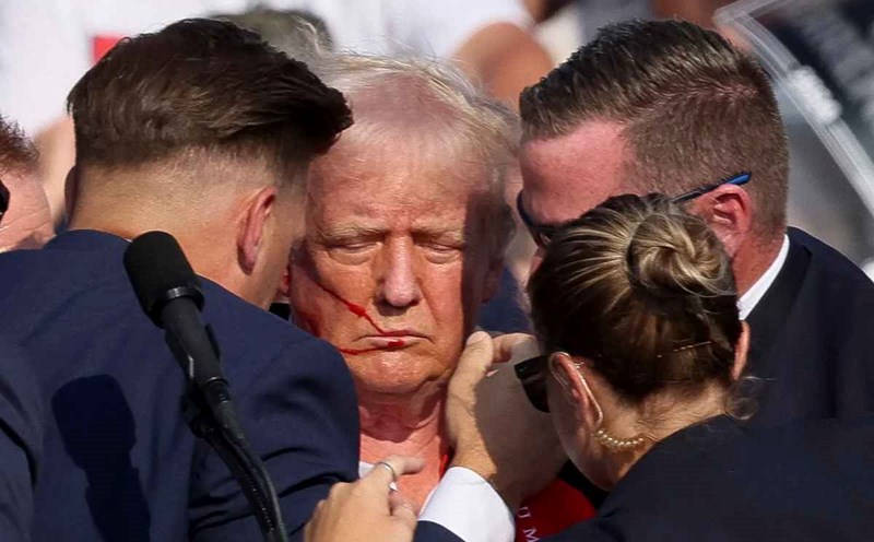 Ông Donald Trump bị ám sát hụt hôm 13.7. Ảnh chụp màn hình