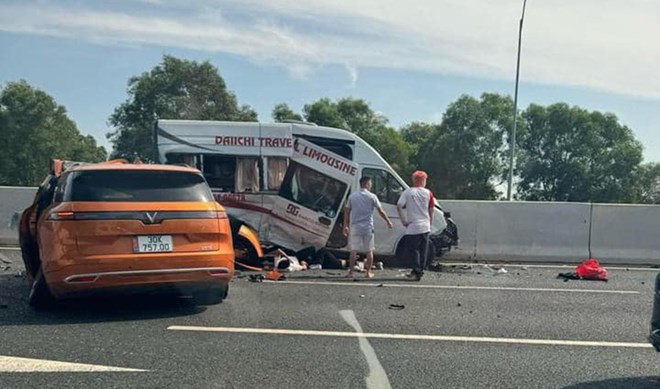 Hiện trường vụ tai nạn trên cao tốc Hà Nội - Hải Phòng ngày 11.7. Ảnh: Công an tỉnh Hải Dương