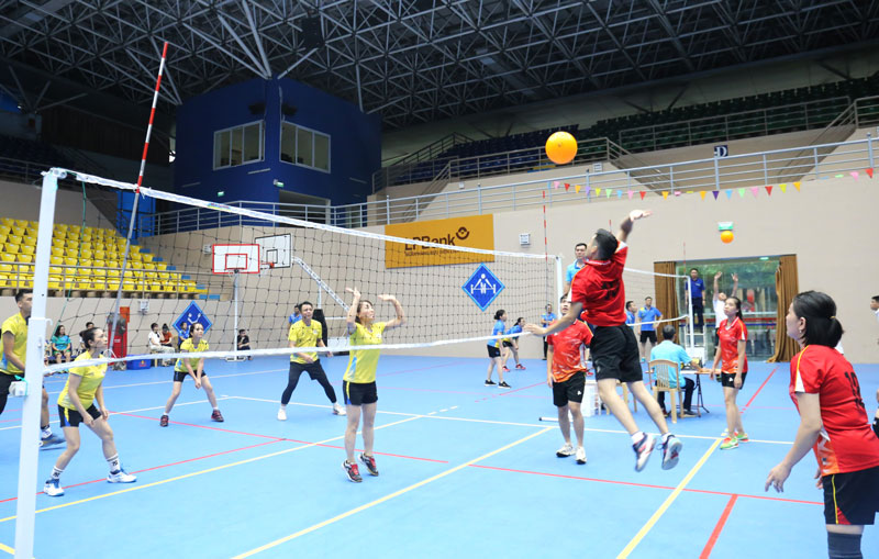 Sports activities organized by Lao Cai Trade Union. Photo: DVCC