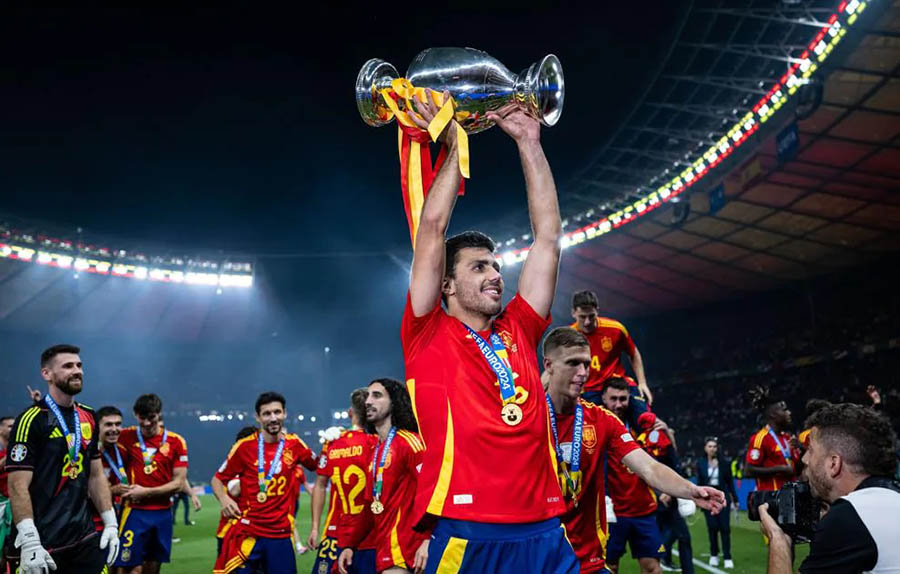 The Spanish team won the EURO 2024 championship with a winning record. Including victories against strong opponents such as Croatia, Italy, France, Germany and England in the finals.