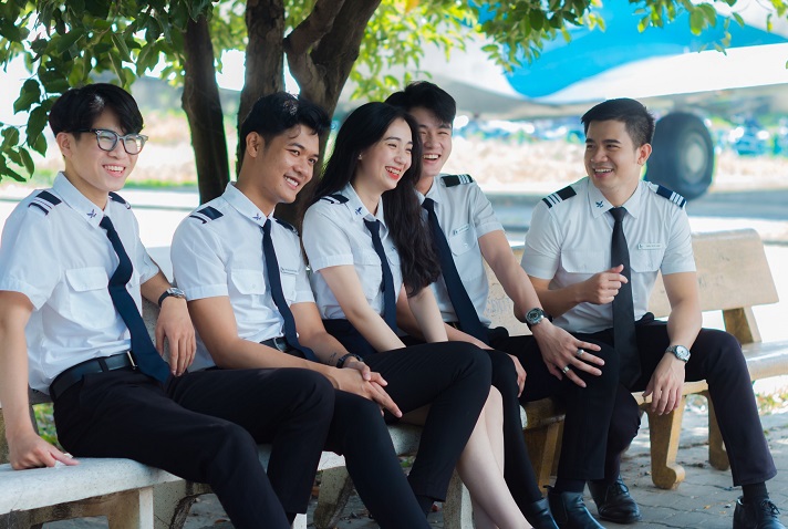 Sinh viên Học viện Hàng không Việt Nam.