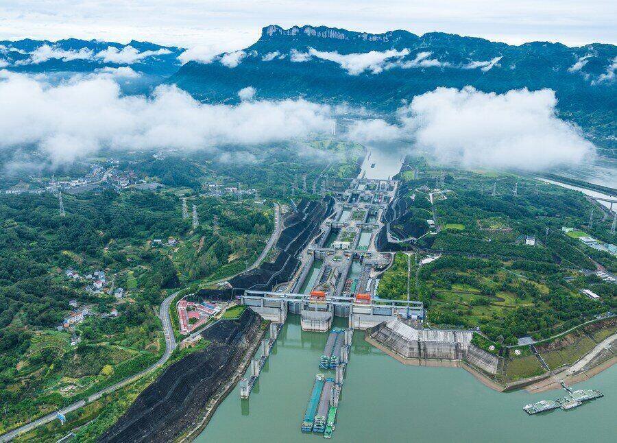 The 5-story lock of the Three Gorges Dam in Yichang, Hubei province, central China. Photo: Xinhua