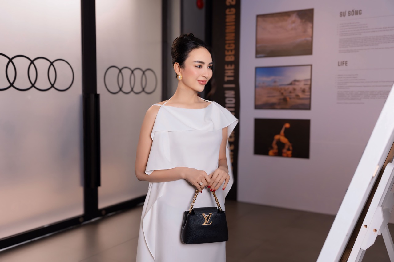 Hoa hậu Ngọc Diễm đón tuổi mới. Ảnh: NVCC.