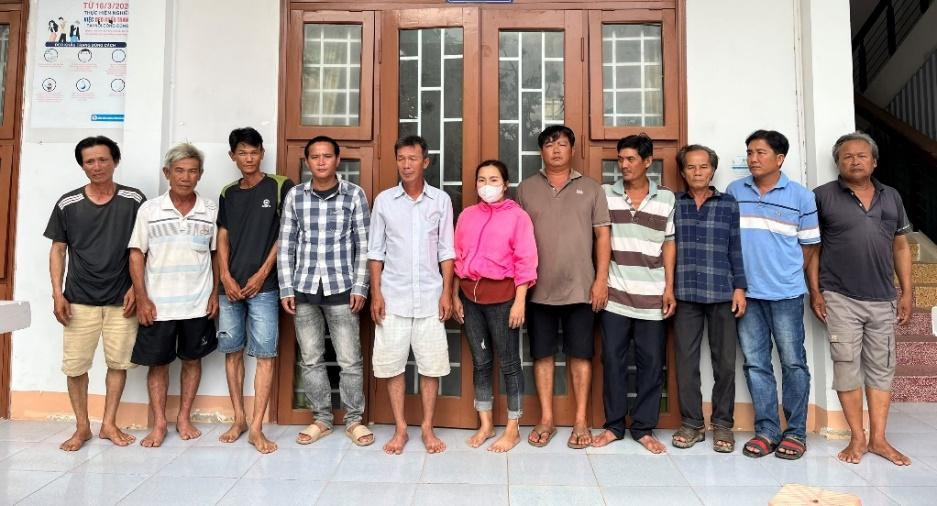 容疑者グループが機能部隊に召喚され、処理されました。写真:警察提供