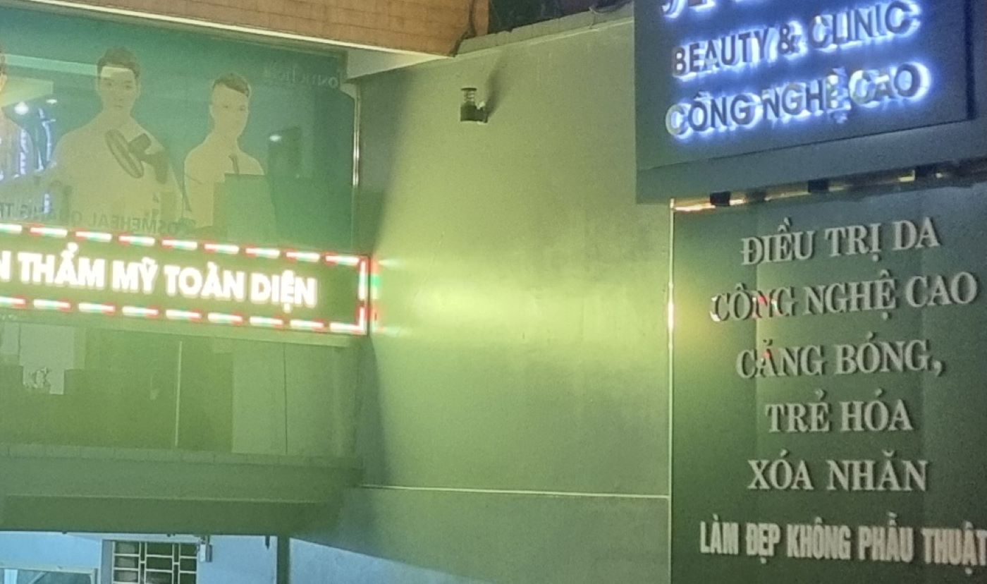 Một cơ sở thẩm mỹ ở thành phố Đông Hà, tỉnh Quảng Trị. Ảnh: H.Nguyên.