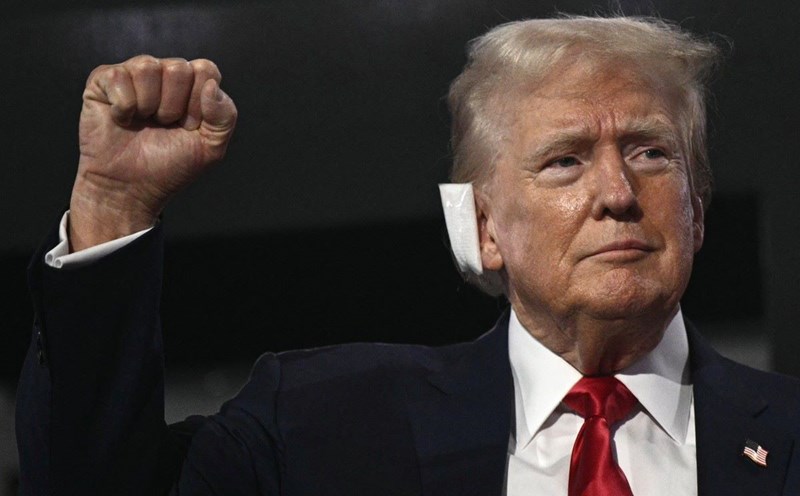 Cựu Tổng thống Donald Trump xuất hiện tại Đại hội Đảng Cộng hòa ngày 15.7.2024. Ảnh: AFP