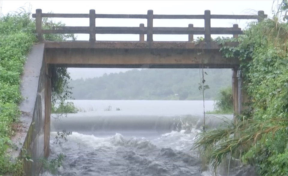 Nhiều hồ đập trên địa bàn tỉnh Đắk Lắk đang trong tình trạng hư hỏng, xuống cấp nghiêm trọng. Ảnh: Bảo Trung