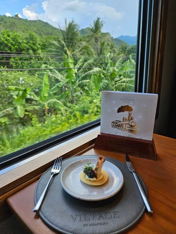 Scenery of Vietnamese countryside along the coast connecting the provinces in the Central region. Photo: Chosun