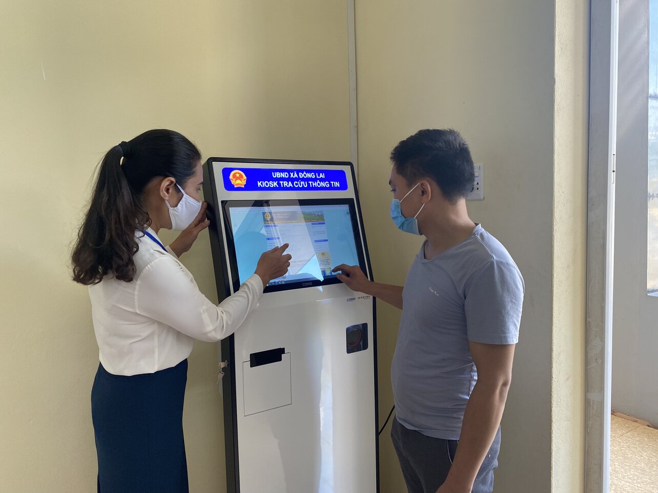 Mức phụ cấp đối với cán bộ không chuyên trách cấp xã ở Hòa Bình được quy định rõ trong Nghị quyết của NĐND tỉnh. Ảnh: Khánh Linh