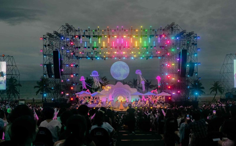 Mỹ Tâm vừa thực hiện thành công liveshow tại biển Đà Nẵng. Ảnh: An Thượng