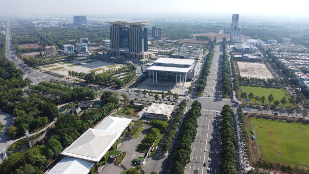 Image of Hung Vuong street in Binh Duong new city. Photo: Dinh Trong